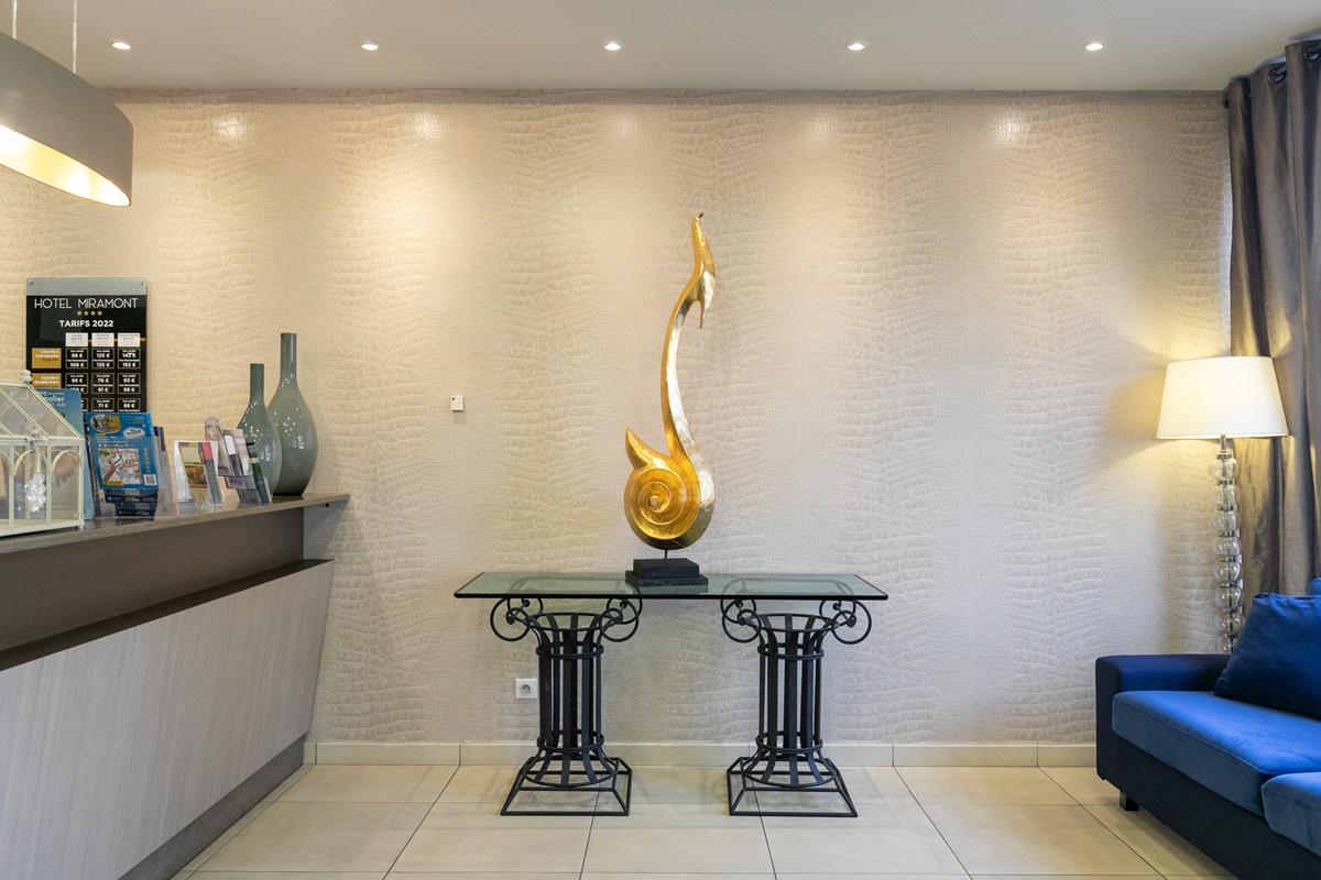Hotel Miramont Lourdes Bagian luar foto