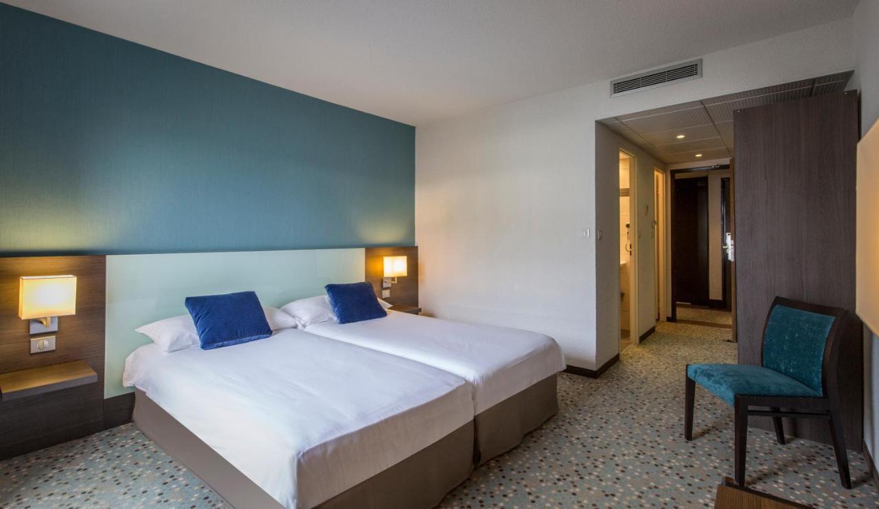 Hotel Miramont Lourdes Bagian luar foto