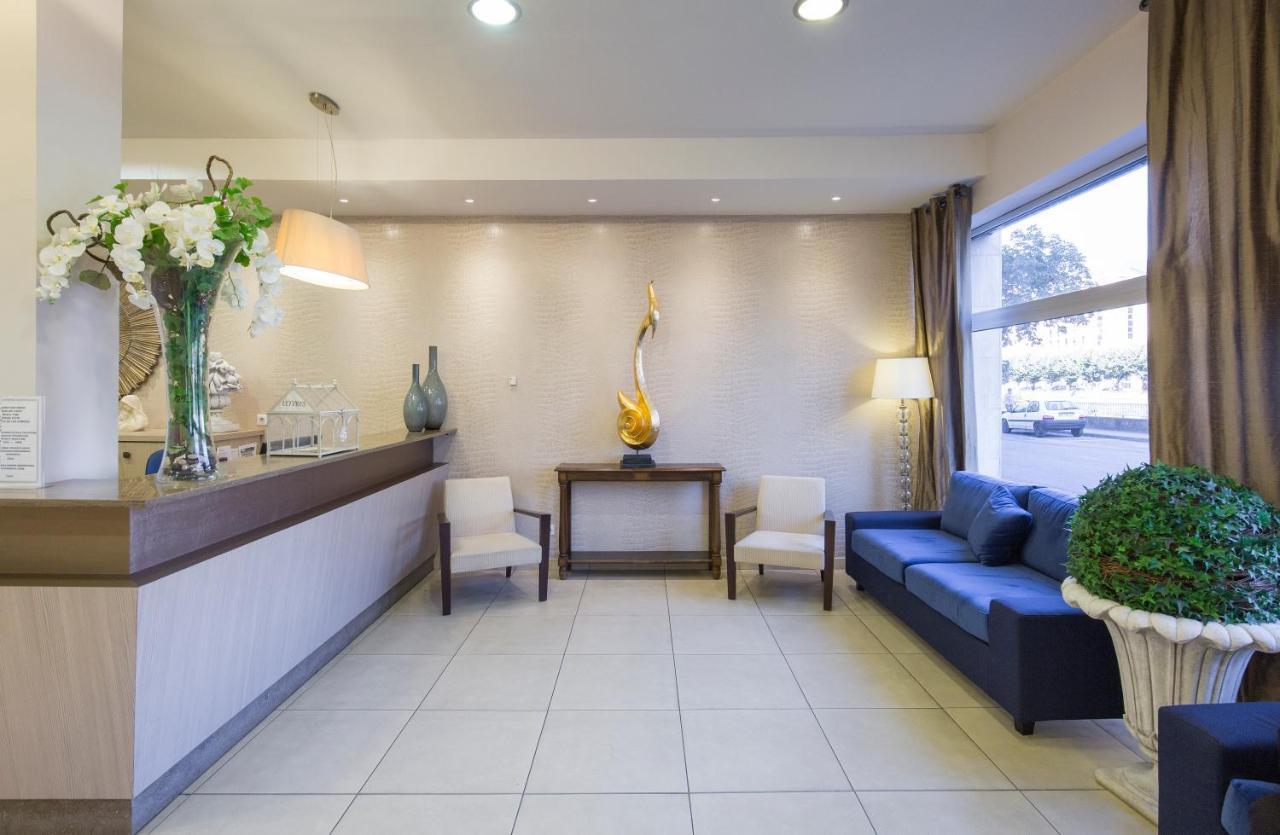 Hotel Miramont Lourdes Bagian luar foto